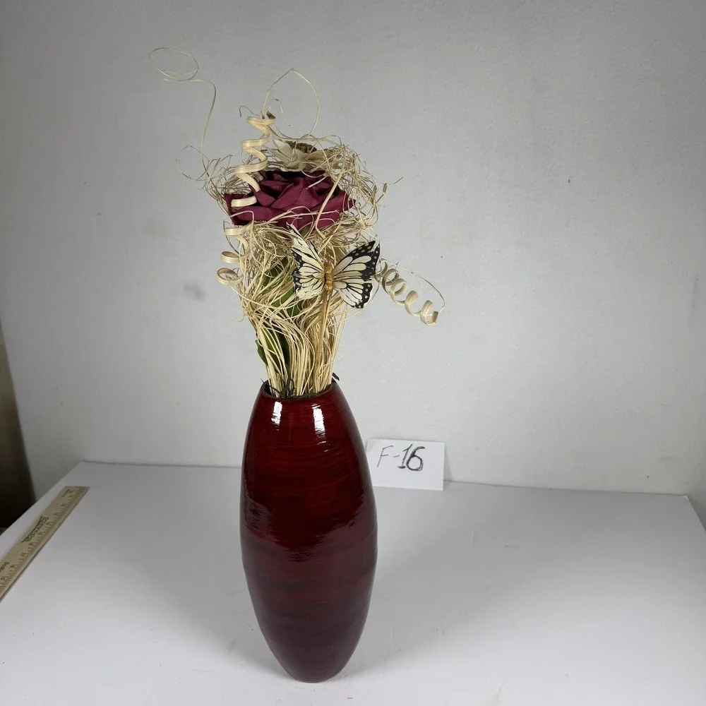 Sixtrees Red Lacquerware Spun Bamboo Vase w/ Floral Arrangement F-16